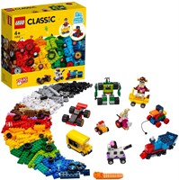 Конструктор LEGO Classic 11014 Кубики и колёса, 653 дет.